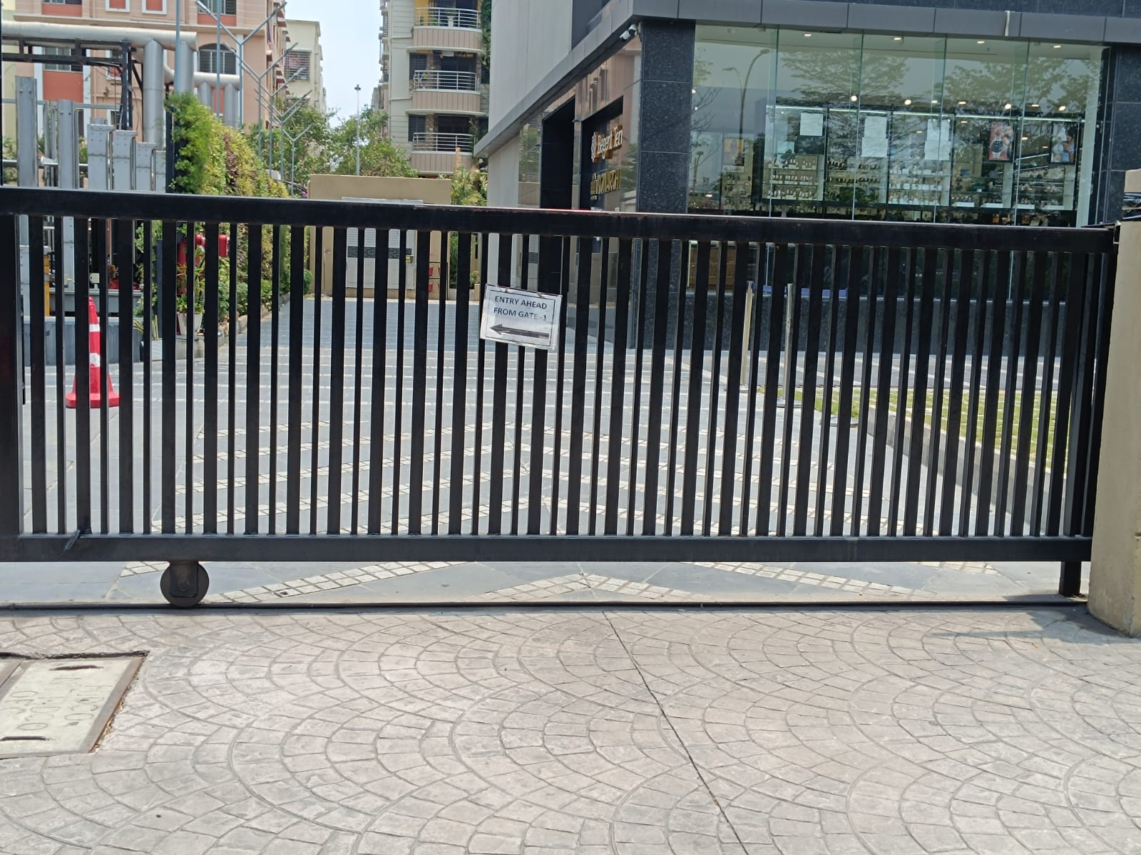 Sliding Gate